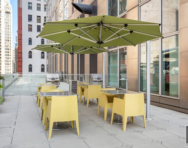 Spruce Street - Photo Thumbnail 11