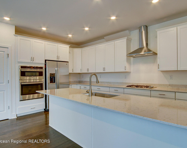 101 Pilot Street - Photo Thumbnail 5