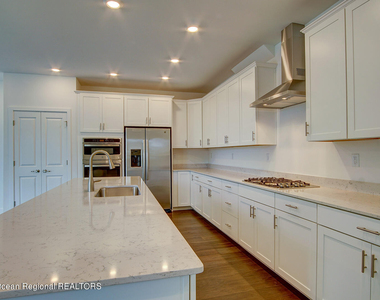 101 Pilot Street - Photo Thumbnail 6