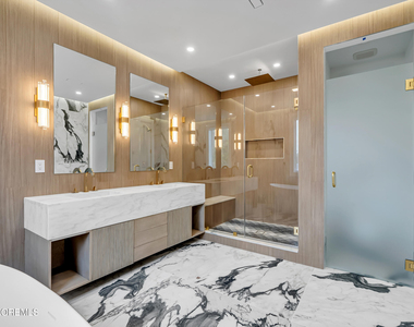 19 Clarence Avenue - Photo Thumbnail 20