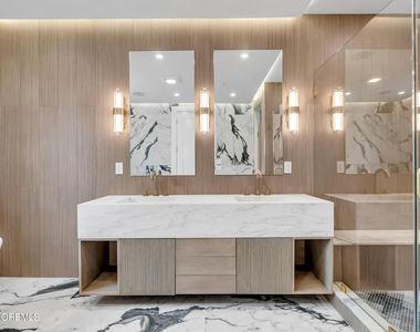 19 Clarence Avenue - Photo Thumbnail 19