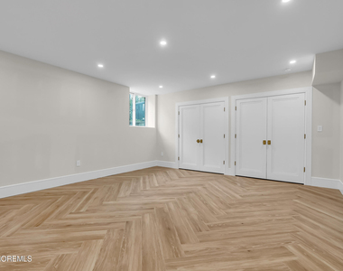19 Clarence Avenue - Photo Thumbnail 24