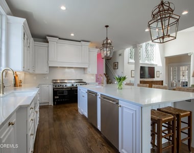 207 Monmouth Avenue - Photo Thumbnail 20