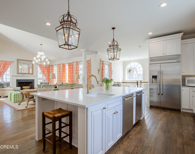 207 Monmouth Avenue - Photo Thumbnail 18