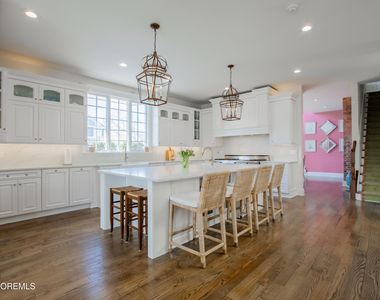 207 Monmouth Avenue - Photo Thumbnail 16