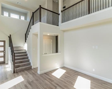901 King Street - Photo Thumbnail 6