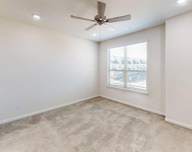 16164 Doe Lake Drive - Photo Thumbnail 9