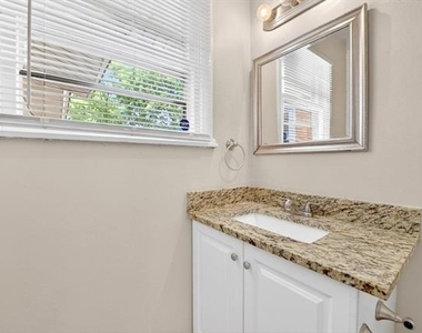 2539 Hillsboro Avenue - Photo Thumbnail 19