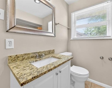 2539 Hillsboro Avenue - Photo Thumbnail 24