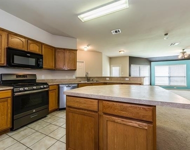 9924 Wild Ginger Drive - Photo Thumbnail 16