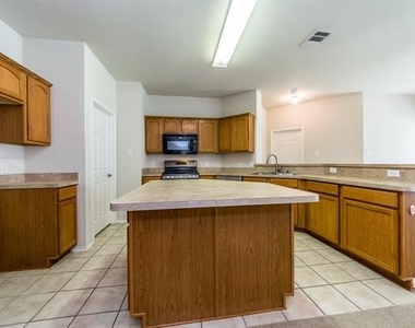 9924 Wild Ginger Drive - Photo Thumbnail 17