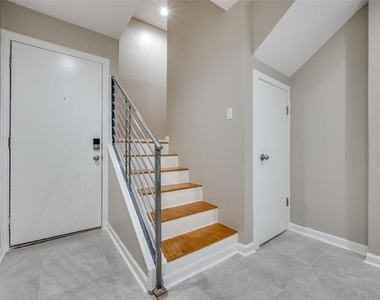4130 Newton Avenue - Photo Thumbnail 3