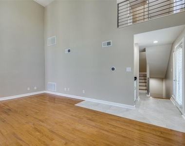 4130 Newton Avenue - Photo Thumbnail 4