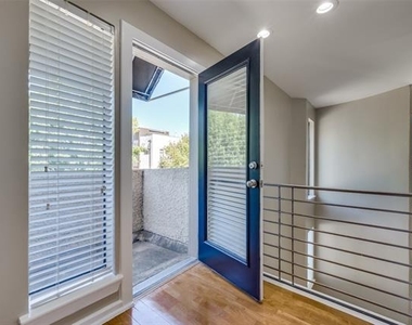 4130 Newton Avenue - Photo Thumbnail 20