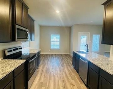 312 Lone Wolf Trail - Photo Thumbnail 11