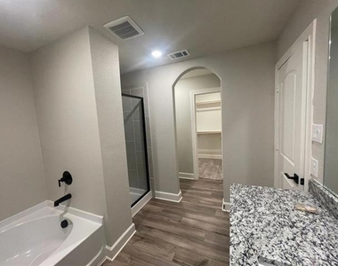 312 Lone Wolf Trail - Photo Thumbnail 25