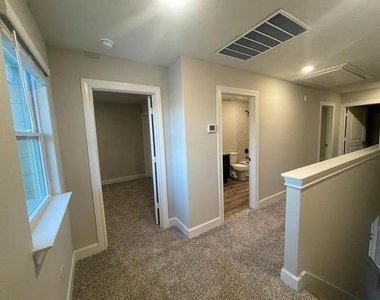 312 Lone Wolf Trail - Photo Thumbnail 15