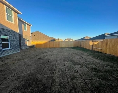 312 Lone Wolf Trail - Photo Thumbnail 16