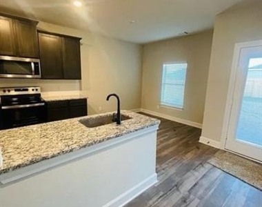 312 Lone Wolf Trail - Photo Thumbnail 13