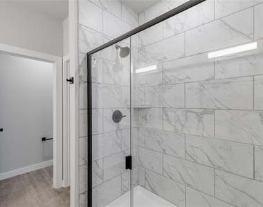 7036 Guilford Court - Photo Thumbnail 16
