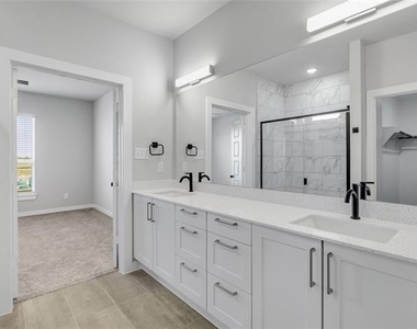 7036 Guilford Court - Photo Thumbnail 14