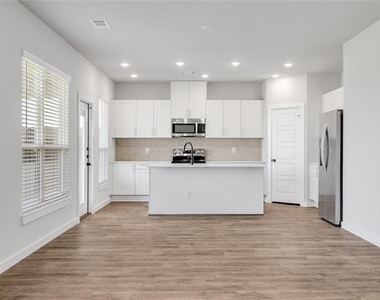 7036 Guilford Court - Photo Thumbnail 5