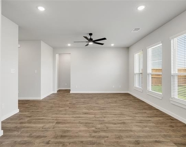 7036 Guilford Court - Photo Thumbnail 8