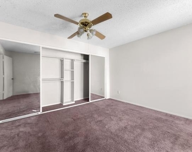 9621 Walnut Street - Photo Thumbnail 12