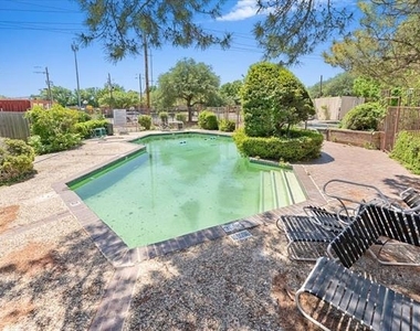 9621 Walnut Street - Photo Thumbnail 30