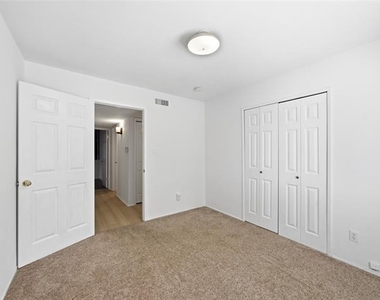 3053 Villa Sur Trail - Photo Thumbnail 16