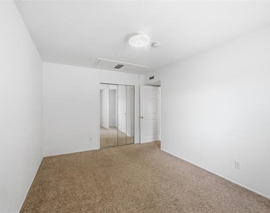 3053 Villa Sur Trail - Photo Thumbnail 19