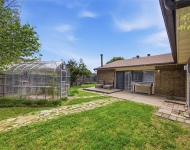 3053 Villa Sur Trail - Photo Thumbnail 25