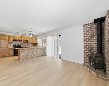 3053 Villa Sur Trail - Photo Thumbnail 10