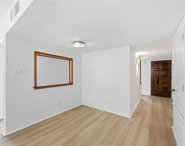 3053 Villa Sur Trail - Photo Thumbnail 14