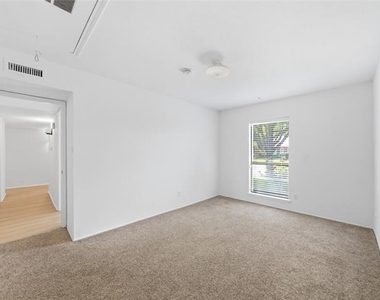 3053 Villa Sur Trail - Photo Thumbnail 18