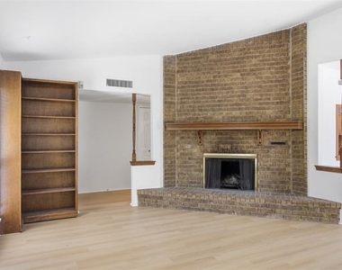 3053 Villa Sur Trail - Photo Thumbnail 5