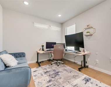 211 Coyote Creek Drive - Photo Thumbnail 11