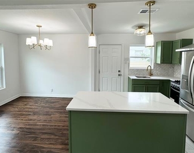 6442 Latta Street - Photo Thumbnail 5