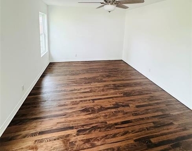 6442 Latta Street - Photo Thumbnail 6