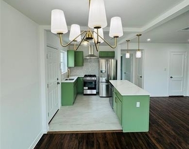 6442 Latta Street - Photo Thumbnail 3