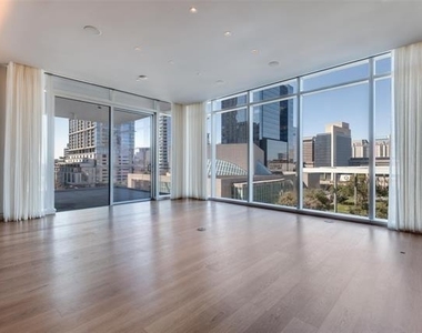 1747 Leonard Street - Photo Thumbnail 13