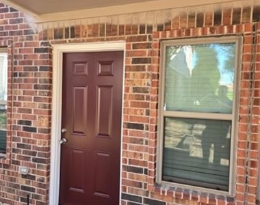 7800 Irish Drive - Photo Thumbnail 4