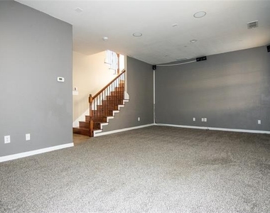 2557 Jacobson Drive - Photo Thumbnail 23