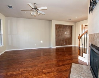 2557 Jacobson Drive - Photo Thumbnail 7