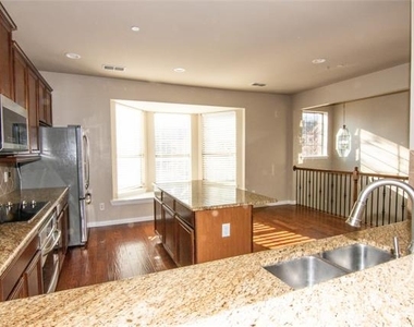 2557 Jacobson Drive - Photo Thumbnail 4