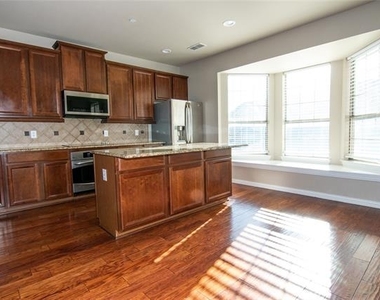 2557 Jacobson Drive - Photo Thumbnail 1