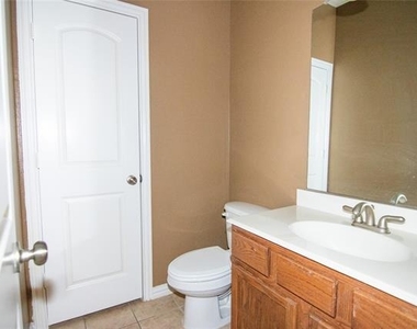 2557 Jacobson Drive - Photo Thumbnail 22