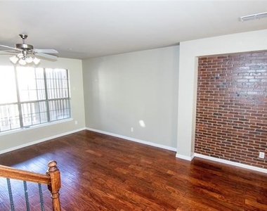 2557 Jacobson Drive - Photo Thumbnail 13