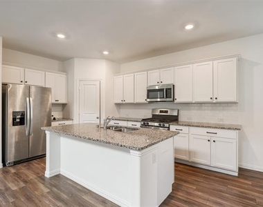 5341 Archway Drive - Photo Thumbnail 8