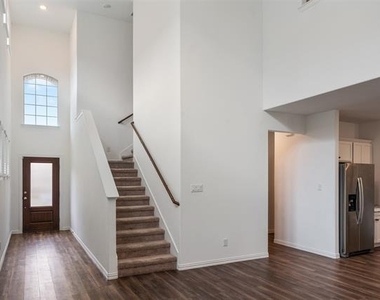 5341 Archway Drive - Photo Thumbnail 2